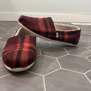 Fall plaid toms